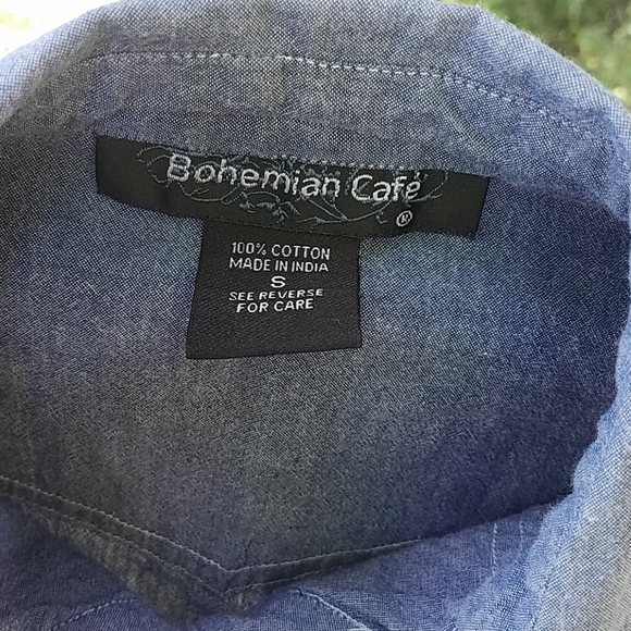 SOLD!!! Bohemian Cafe Ladies Blouse - Picture 2 of 4